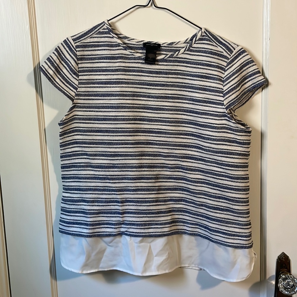 Ann Taylor | linen white and blue striped top